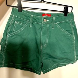 Green Dickies Cargo Shirt. SIZE 0/ 24